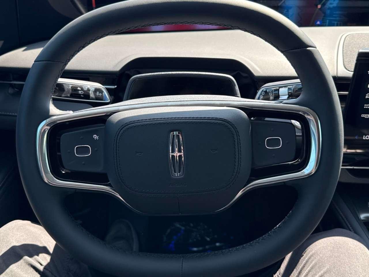 2026 Lincoln Nautilus Premiere AWD Photo