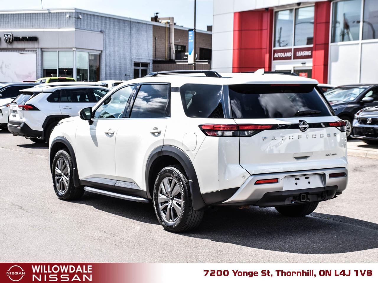 2022 Nissan Pathfinder SV 4dr 4x4 Photo4