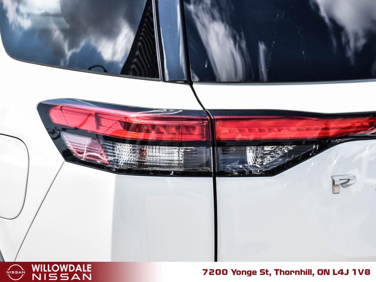 2022 Nissan Pathfinder SV 4dr 4x4 Photo