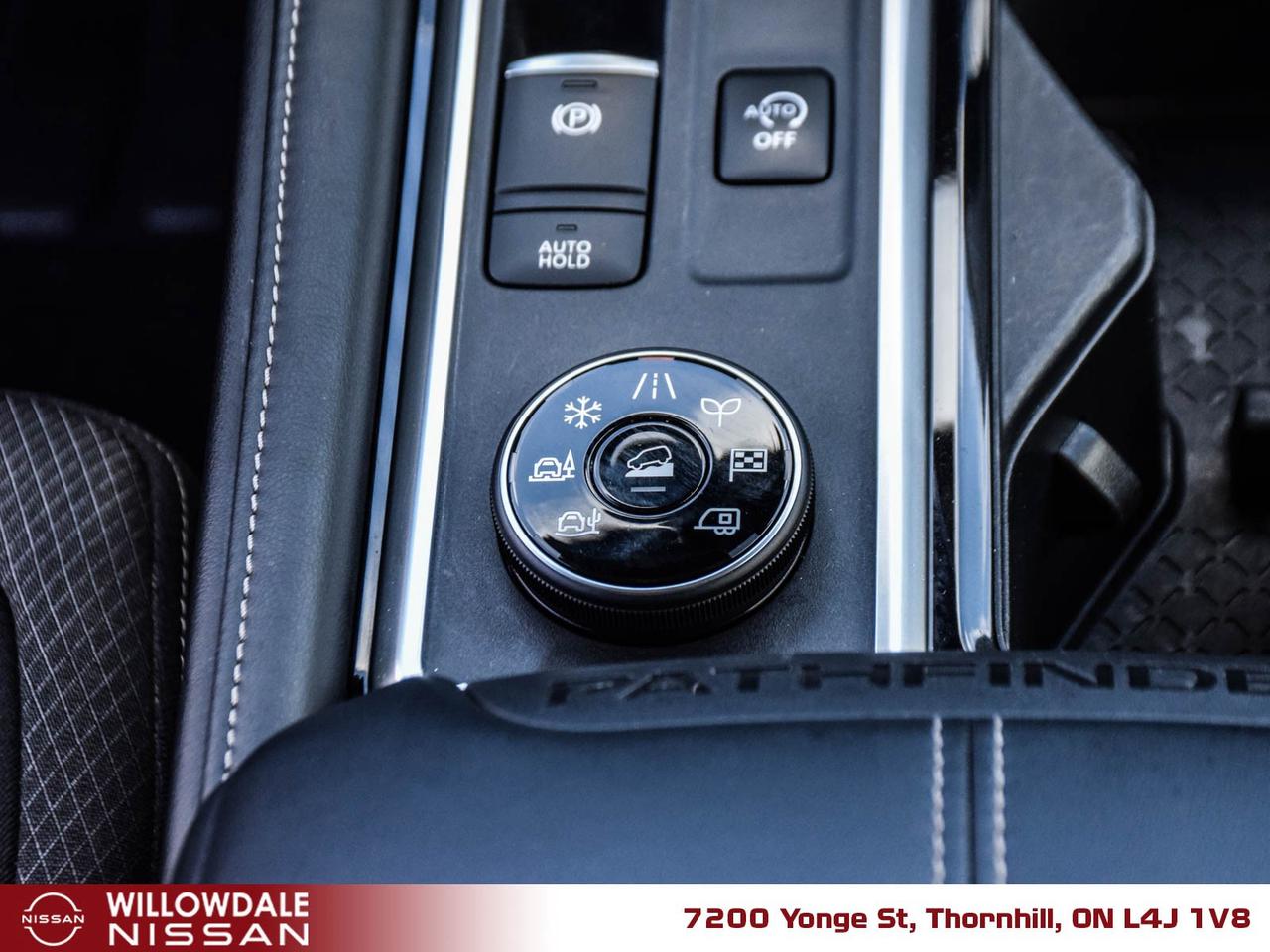 2022 Nissan Pathfinder SV 4dr 4x4 Photo