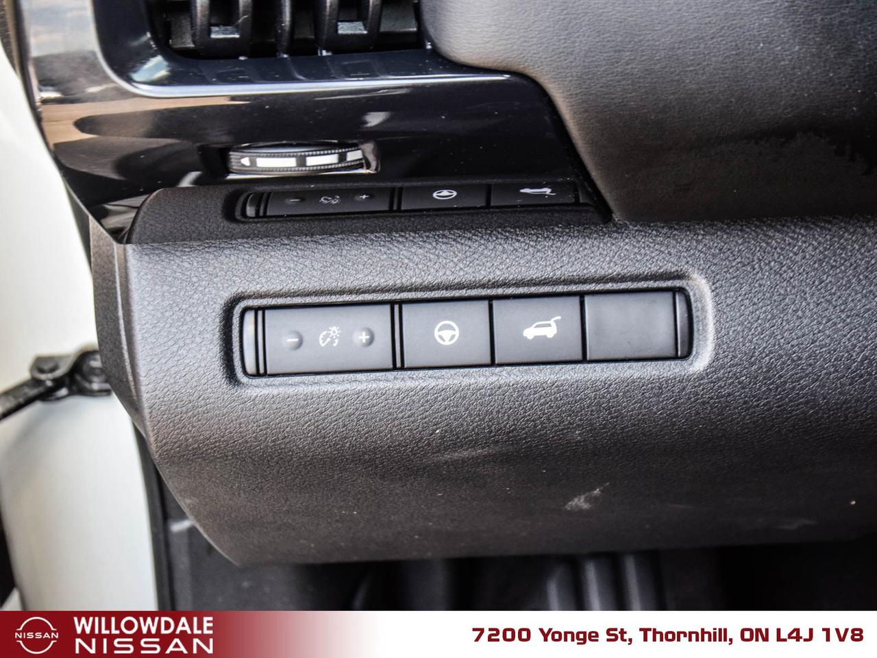 2022 Nissan Pathfinder SV 4dr 4x4 Photo