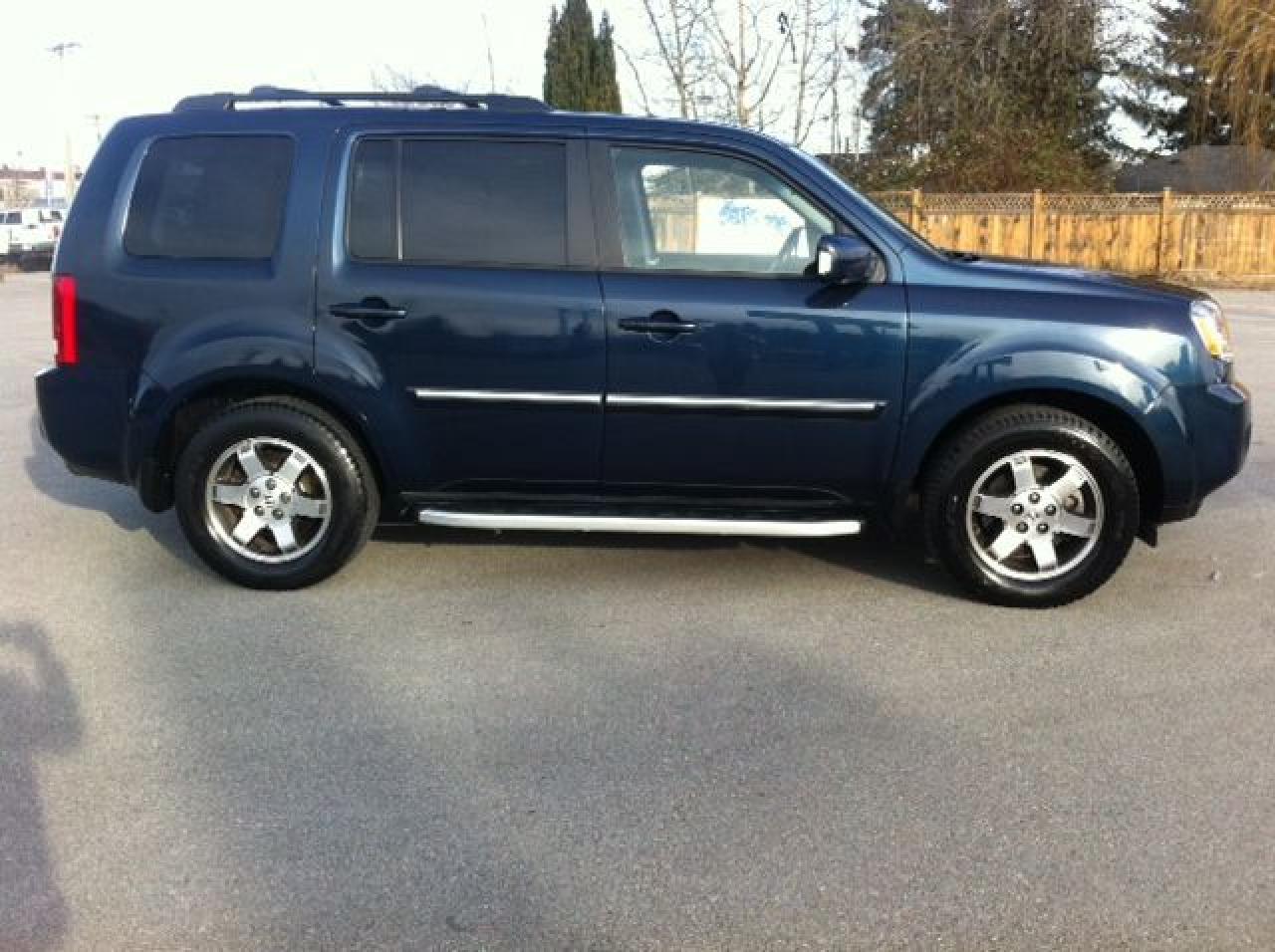 2010 Honda Pilot Touring - Photo #16