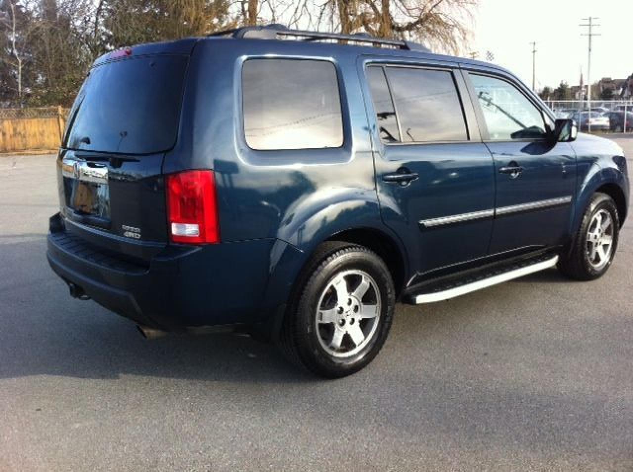 2010 Honda Pilot Touring - Photo #20