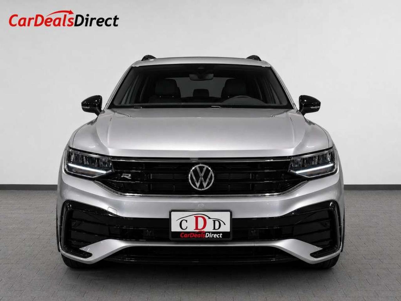 2022 Volkswagen Tiguan Comfortline R-Line Black Edition 4MOTION   Leather  Panoramic Sunroof   Remote Start   Blind Spot Assist   Lane Keep Assi Photo1