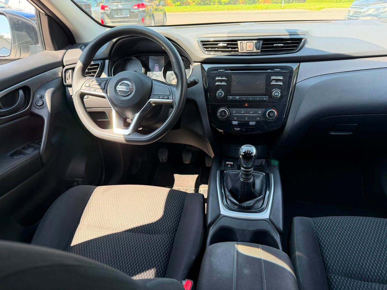 2018 Nissan Qashqai S - Photo #15