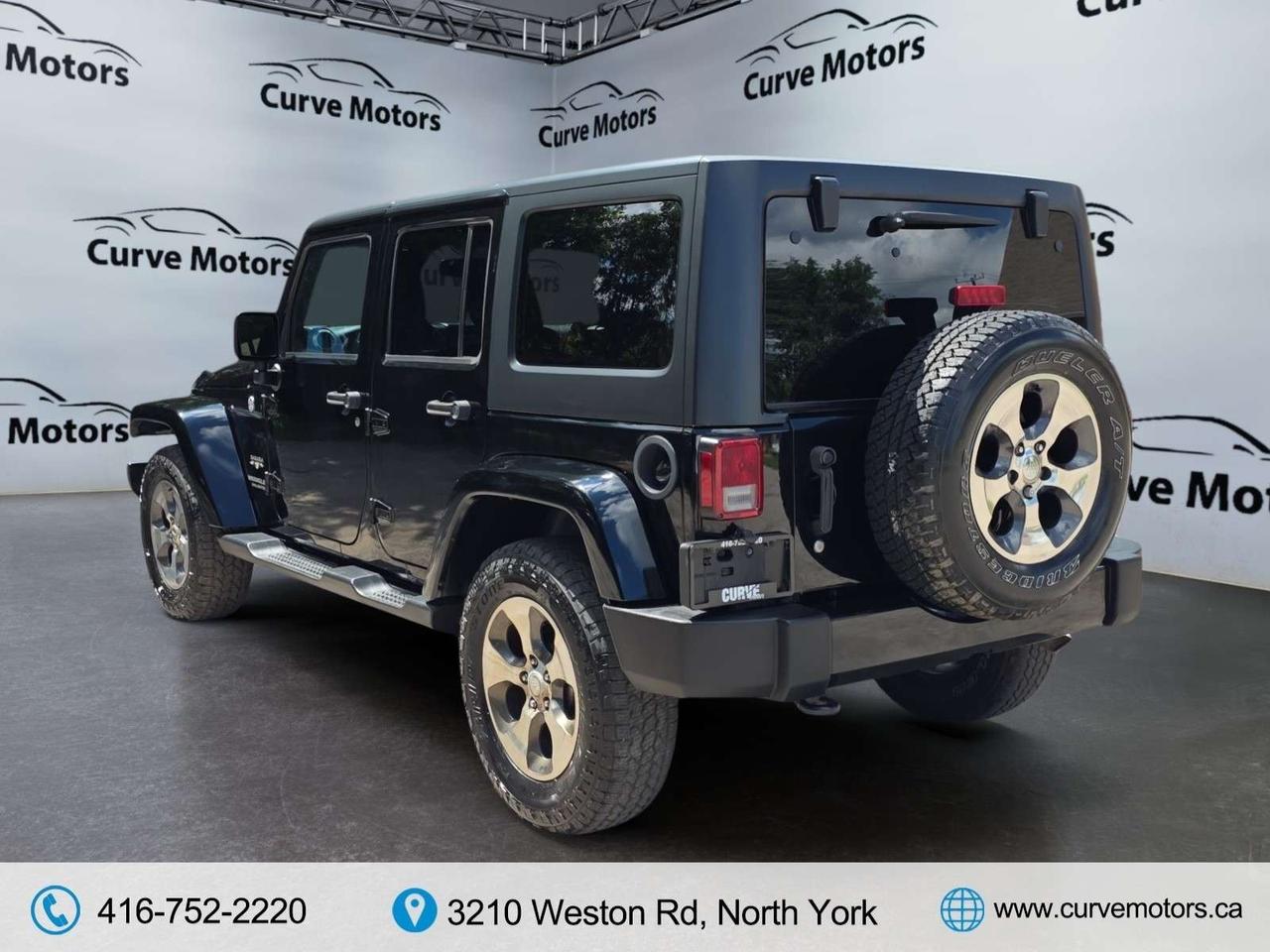 2017 Jeep Wrangler Sahara 4WD * 1 OWNER / LEATHER / NAVIGATION / LOW KM / HEATED SEATS Photo
