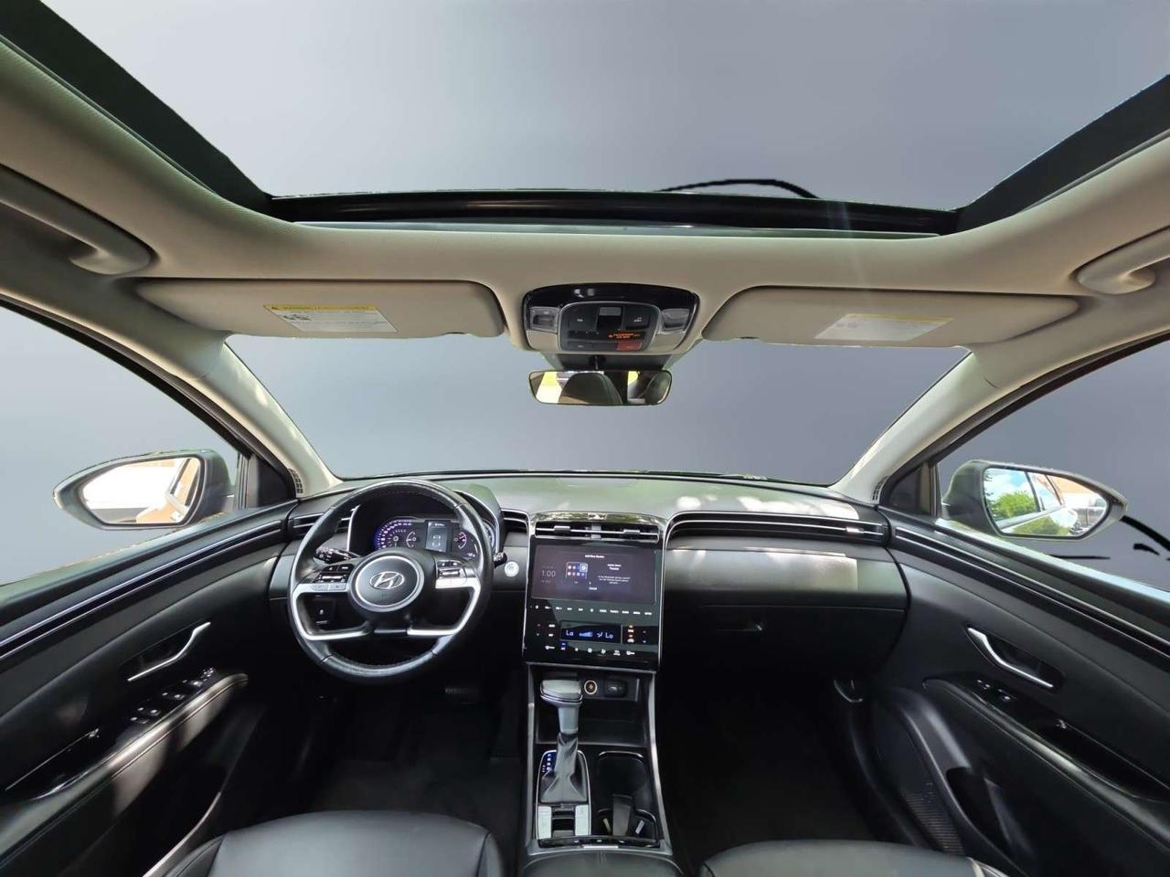 2024 Hyundai Tucson Trend AWD * 1 OWNER / CARPLAY / PANO / DRIVER ASSIST / LED LIGHTS Photo