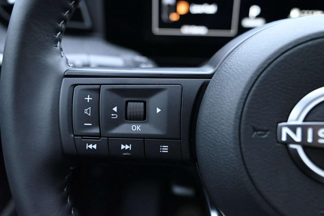 2025 Nissan Kicks SV AWD Photo