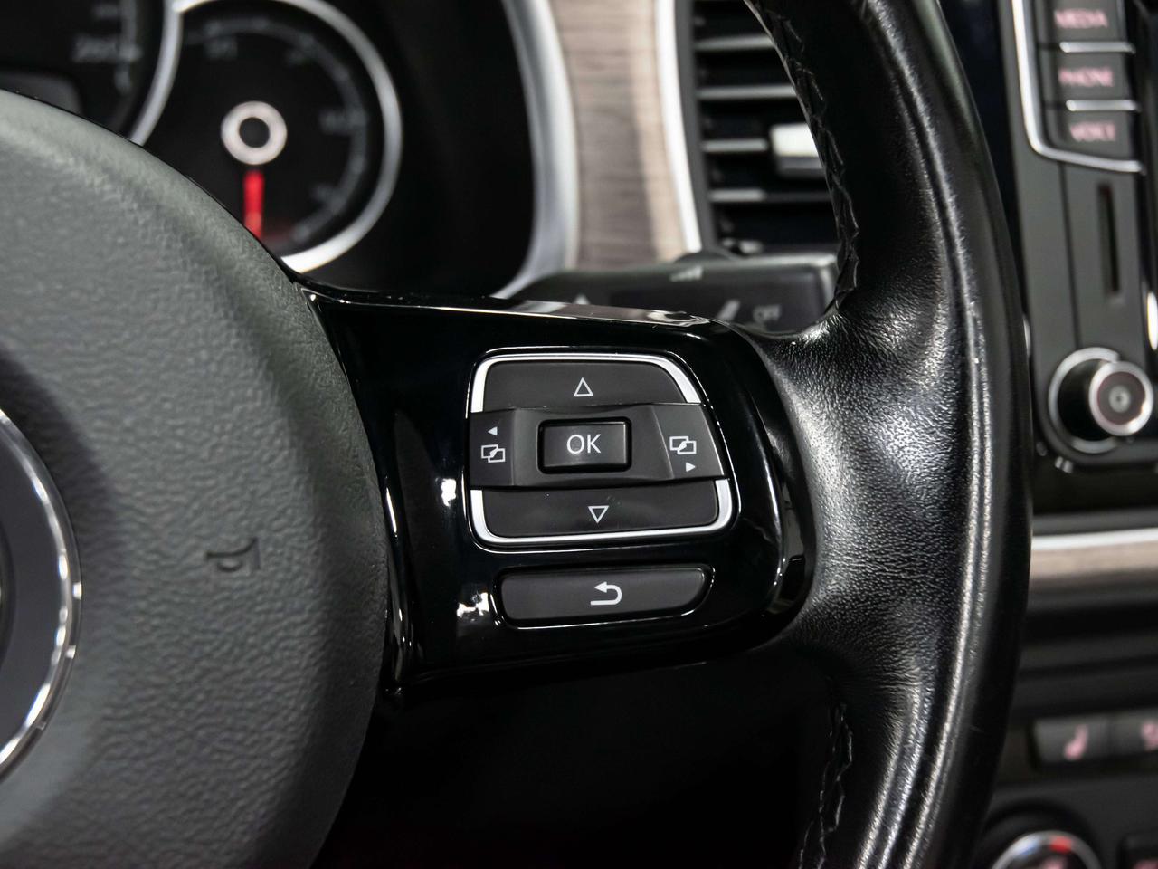 2018 Volkswagen Beetle COAST REAR VIEW CAMERA FENDER SOUND SYSTEM Photo