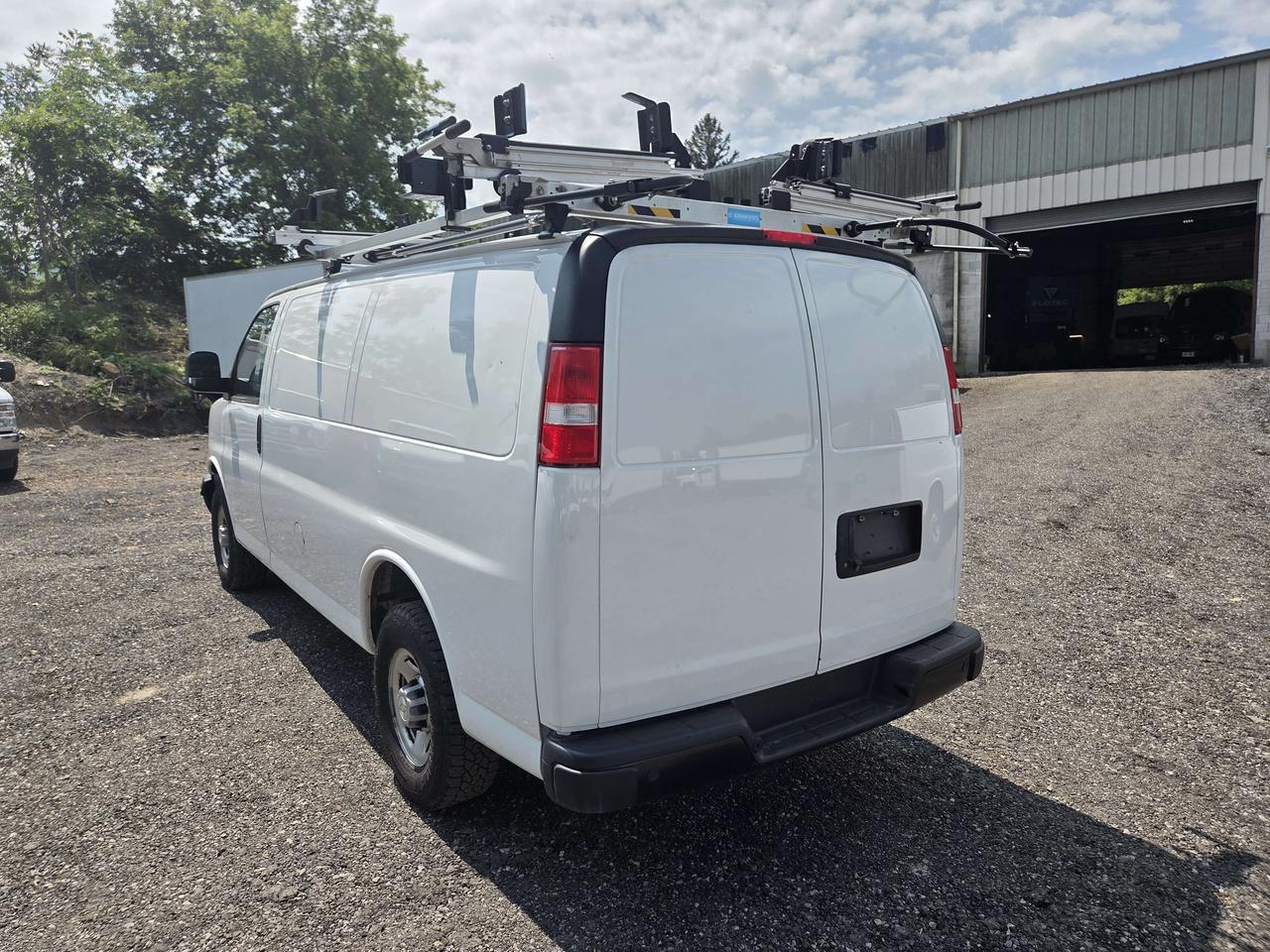 2021 Chevrolet Express 2500 G2500 - V6 - Shelves & Roof Rack - CV-259412 - -None Photo