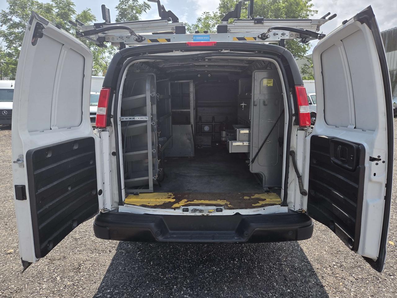 2021 Chevrolet Express 2500 G2500 - V6 - Shelves & Roof Rack - CV-259412 - -None Photo