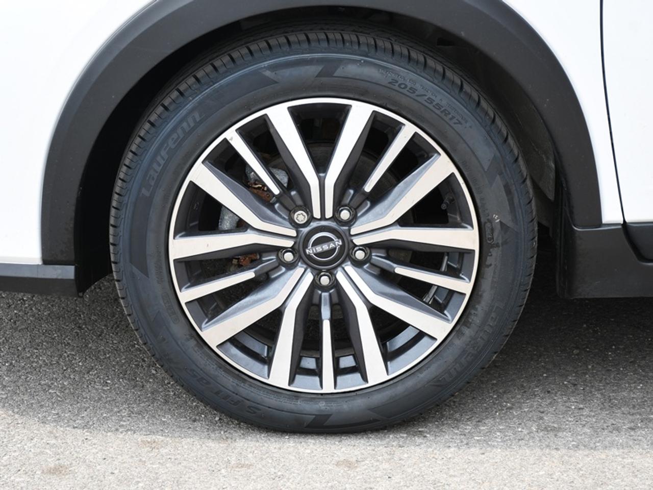 2024 Nissan Kicks SV   Push Start   Rear Camera   Alloys   CarPlay   Android Auto Photo