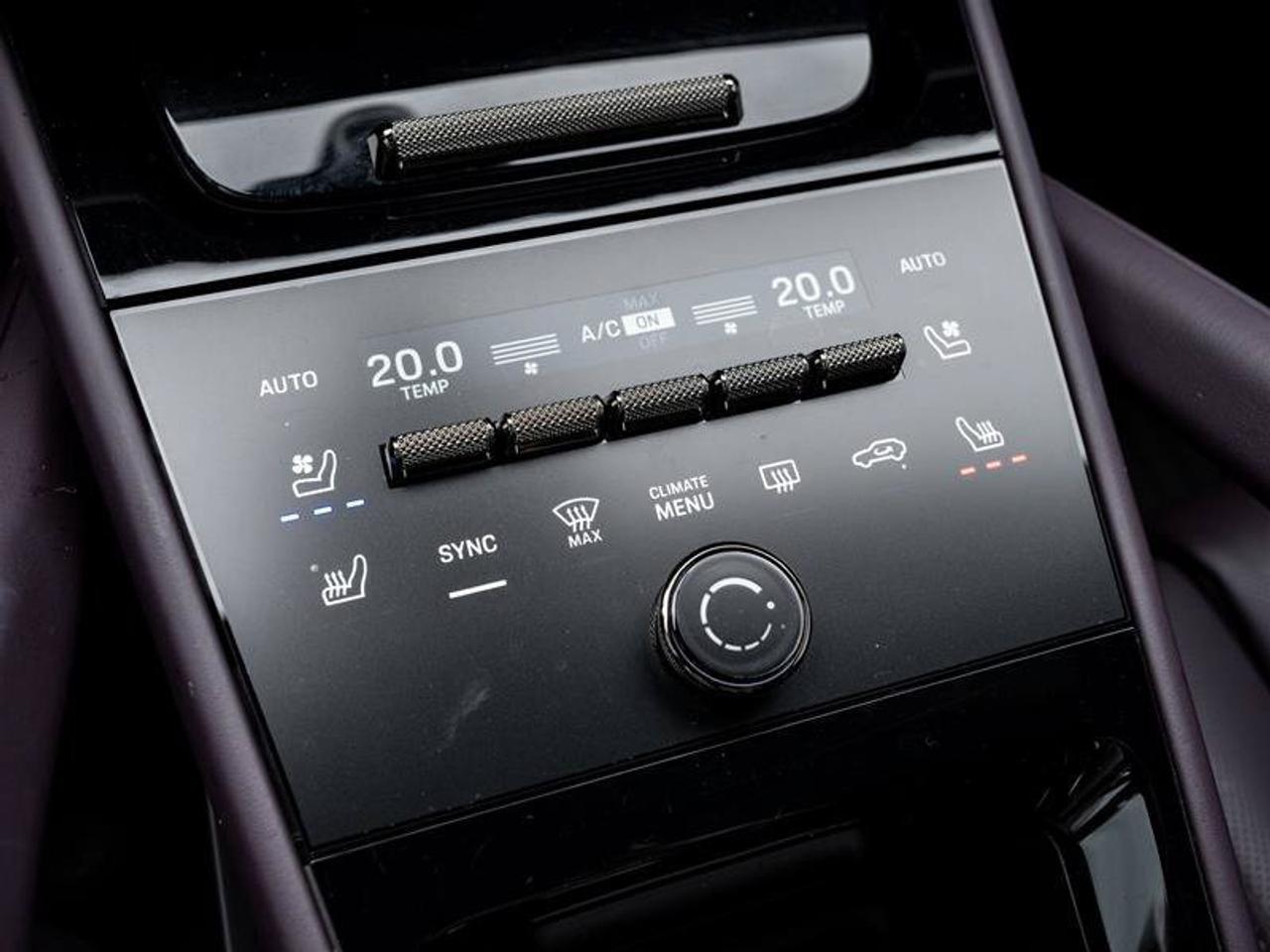 2025 Porsche Cayenne Turbo E-Hybrid AWD Existing Warranty Valid Until D Photo