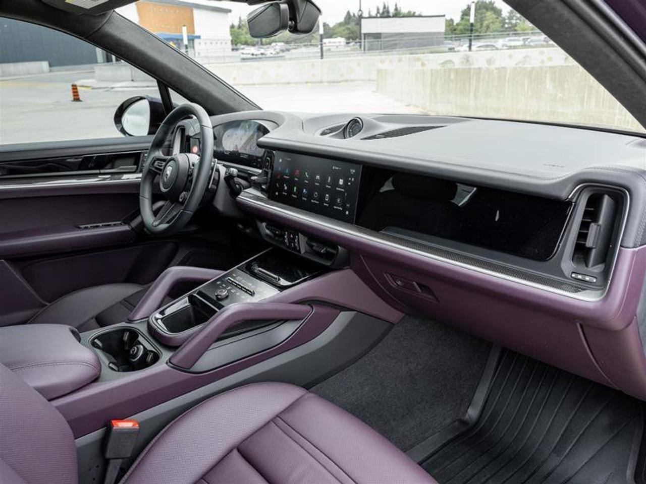 2025 Porsche Cayenne Turbo E-Hybrid AWD Existing Warranty Valid Until D Photo