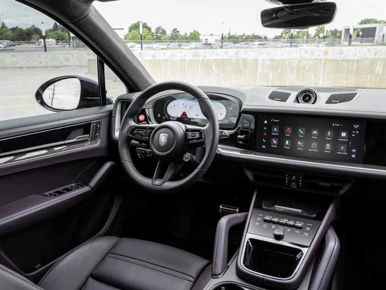2025 Porsche Cayenne Turbo E-Hybrid AWD Existing Warranty Valid Until D Photo