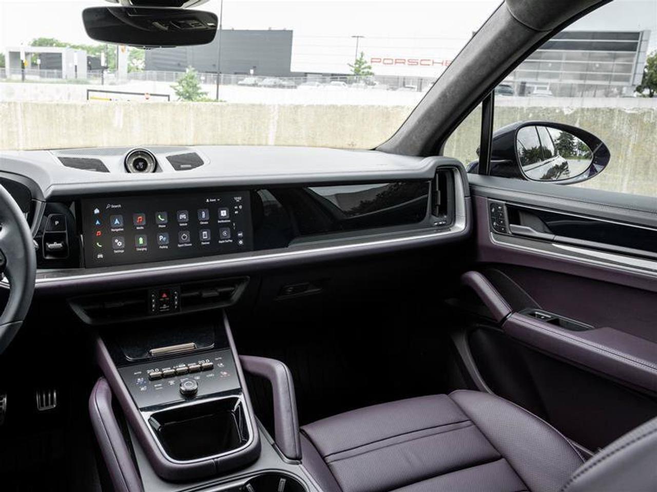 2025 Porsche Cayenne Turbo E-Hybrid AWD Existing Warranty Valid Until D Photo