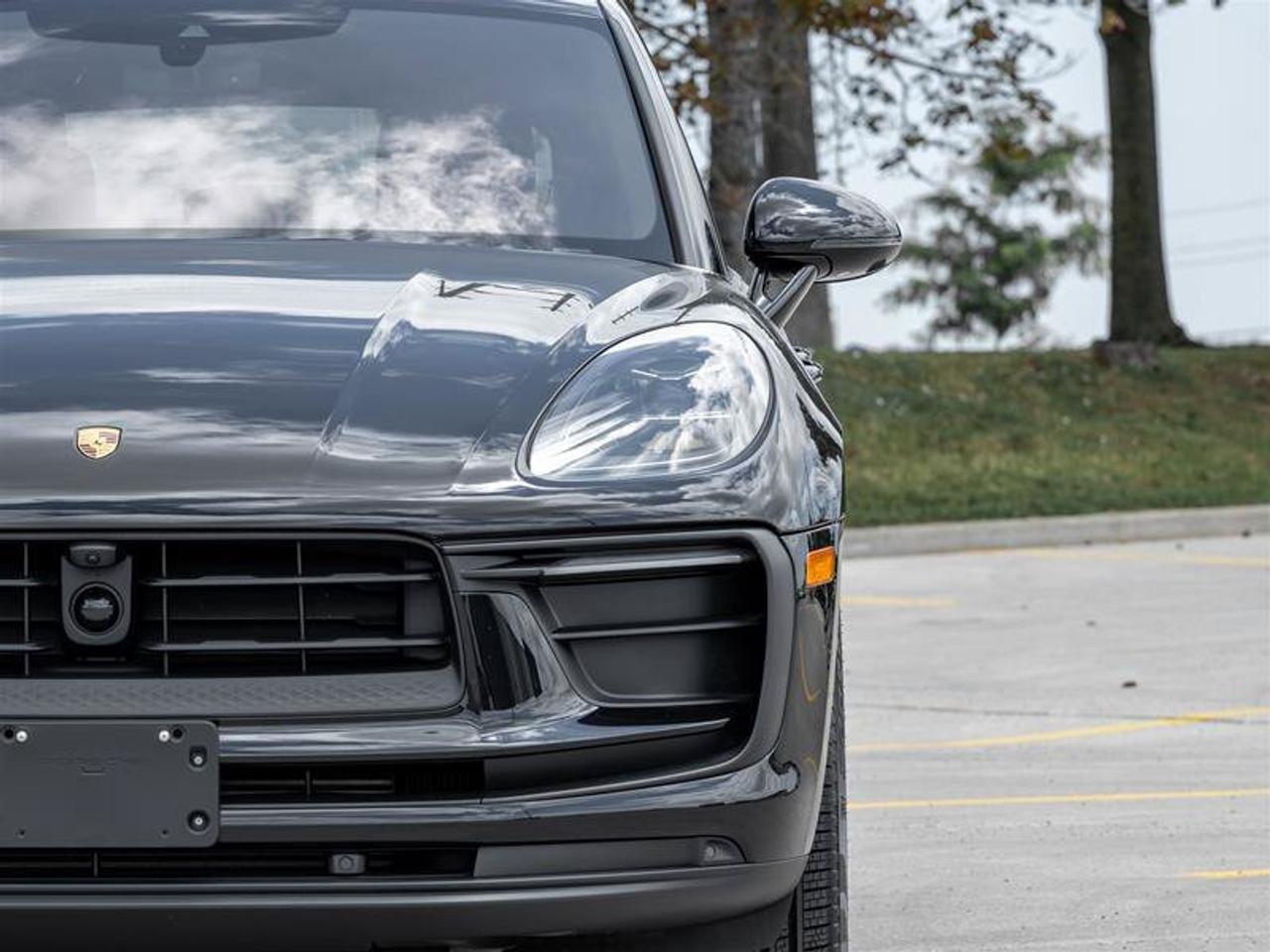 2025 Porsche Macan AWD Premium Pkg Plus Sport Chrono Pkg 20 Macan S W Photo