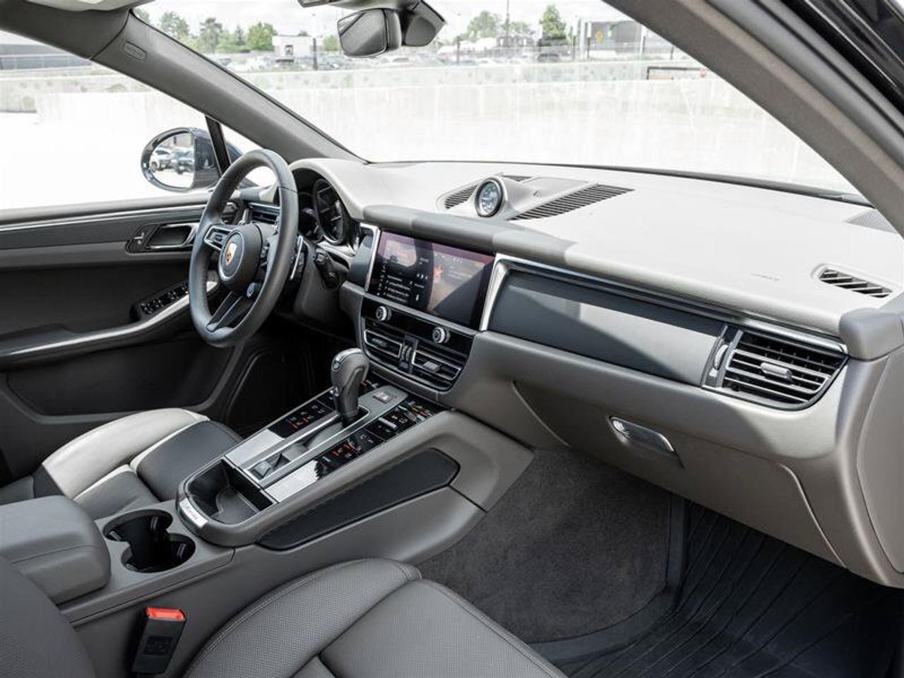 2025 Porsche Macan AWD Premium Pkg Plus Sport Chrono Pkg 20 Macan S W Photo