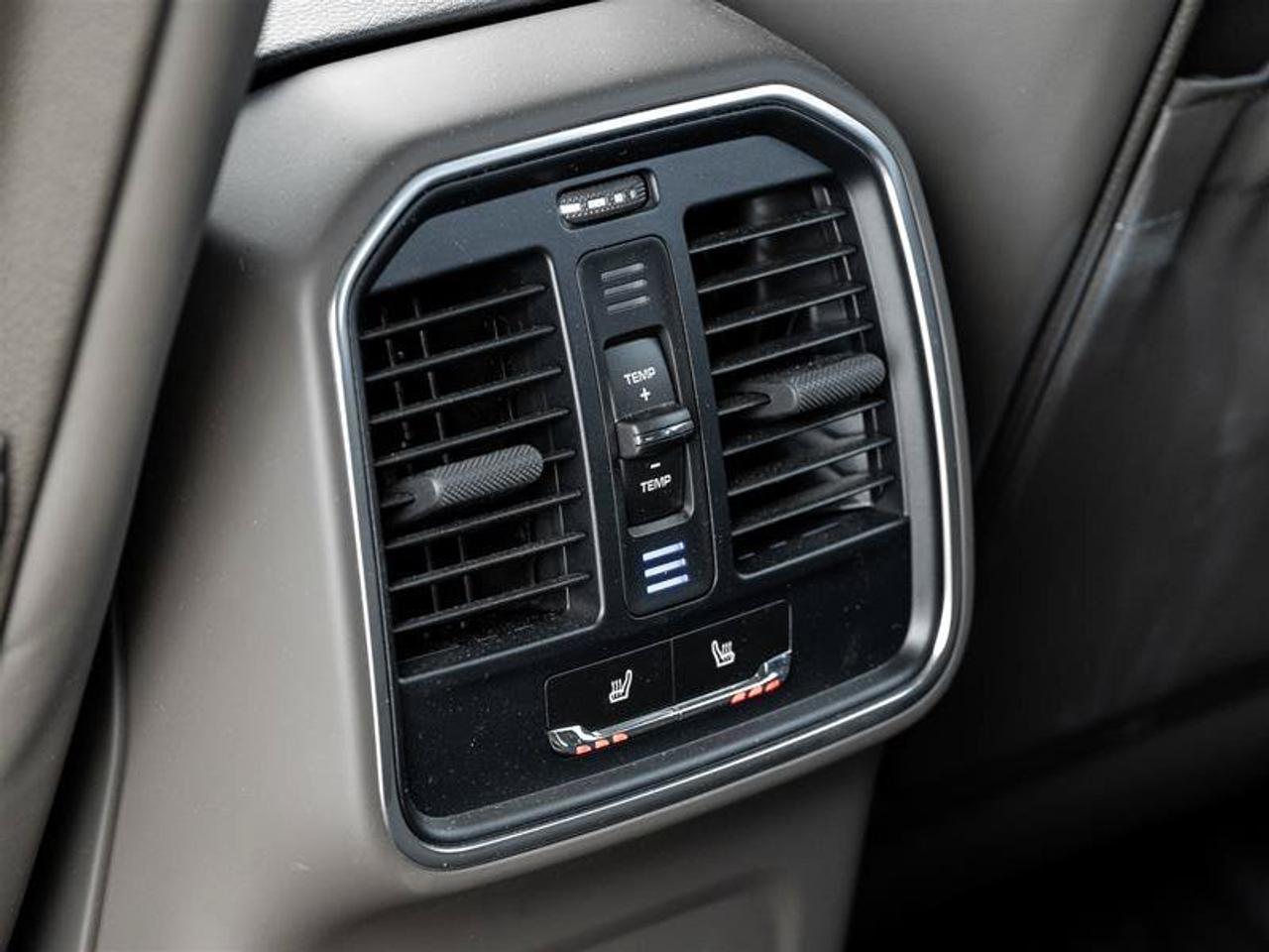 2025 Porsche Macan AWD Premium Pkg Plus Sport Chrono Pkg 20 Macan S W Photo