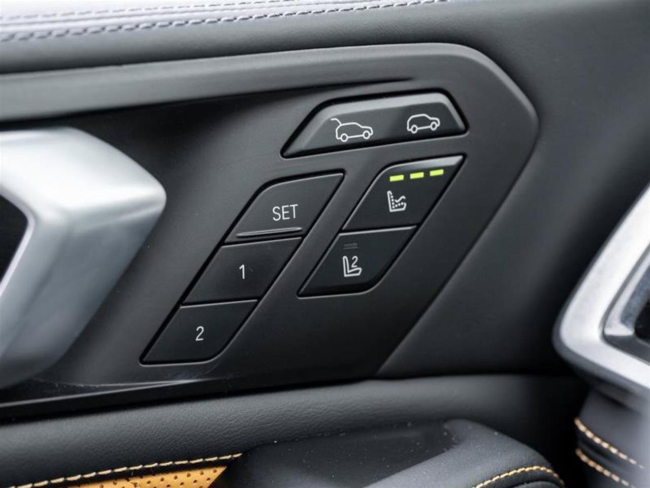 2023 BMW X6 M Competition Premium Pkg M Enhanced Pkg Connected P Photo