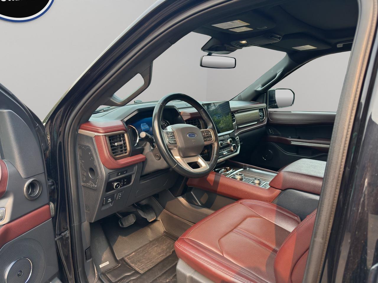2023 Ford Expedition Limited Max | Panoramic Sunroof | Intelligent Adaptive Cruise Control with lane centering | Photo