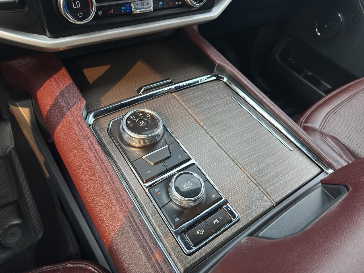 2023 Ford Expedition Limited Max | Panoramic Sunroof | Intelligent Adaptive Cruise Control with lane centering | Photo
