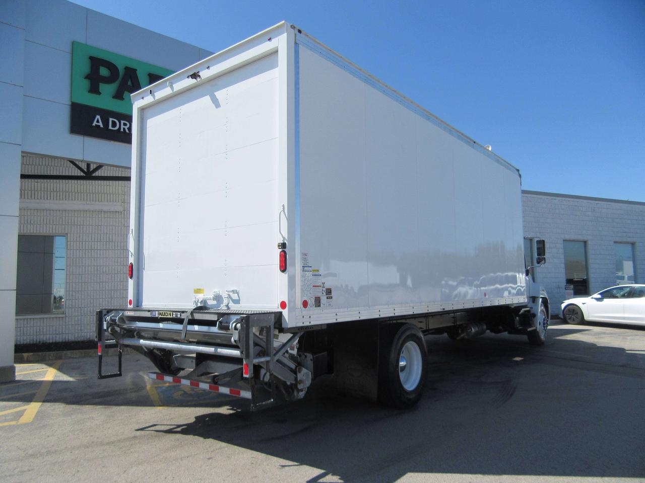 2023 Hino L7 CUMMINS DIESEL 26FT HIGH & WIDE BOX POWER LIFTGATE Photo