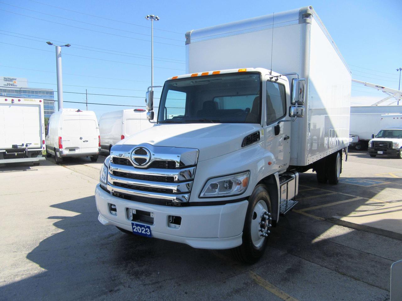2023 Hino L7 CUMMINS DIESEL 26FT HIGH & WIDE BOX POWER LIFTGATE Photo