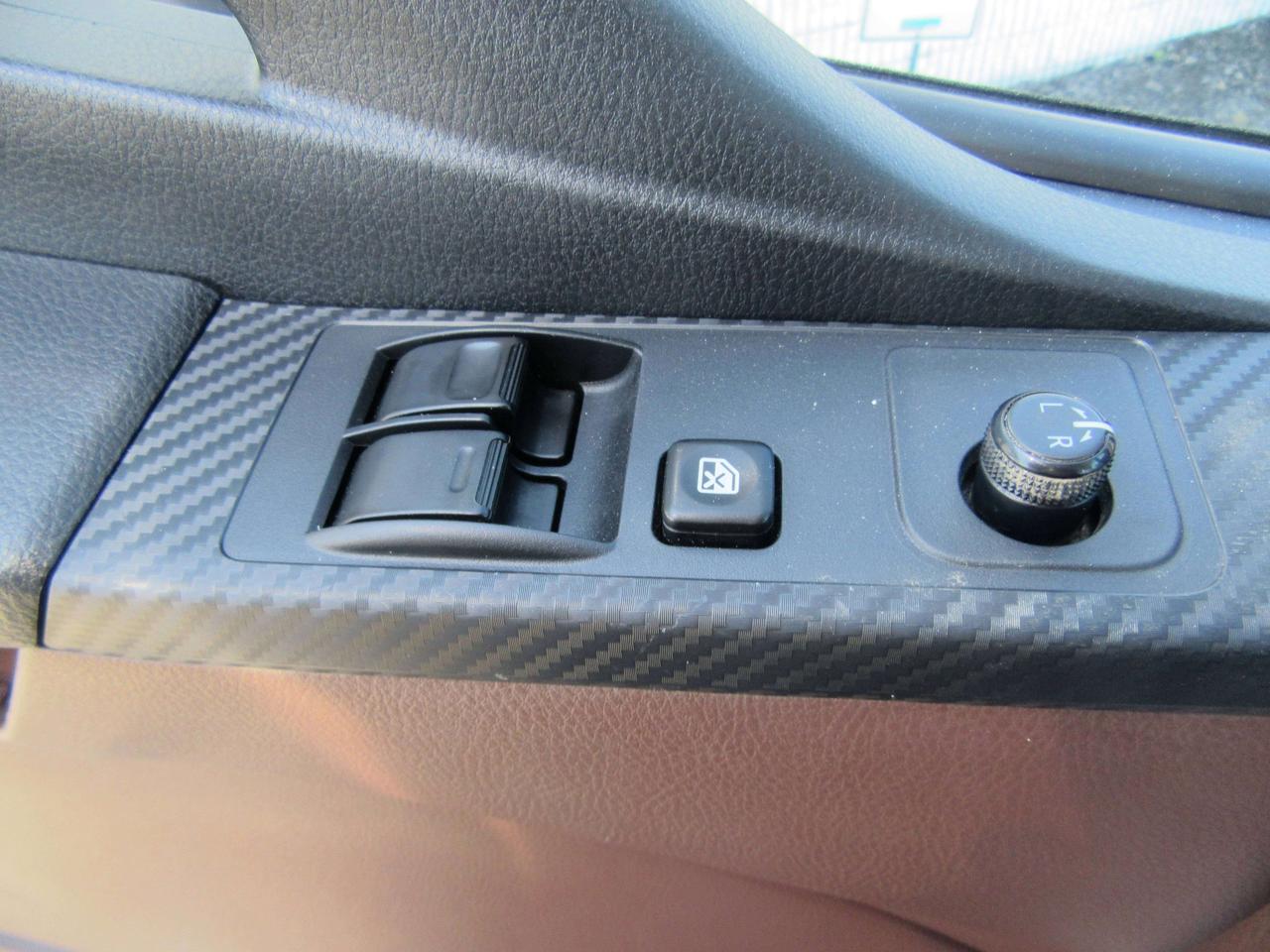 2023 Hino L7 CUMMINS DIESEL 26FT HIGH & WIDE BOX POWER LIFTGATE Photo