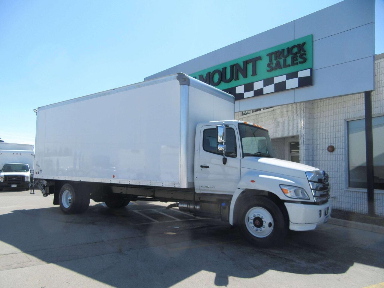 2023 Hino L7 CUMMINS DIESEL 26FT HIGH & WIDE BOX POWER LIFTGATE Photo