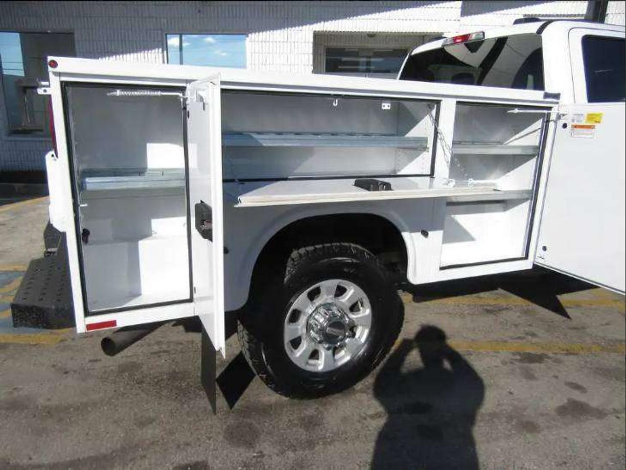 2024 Ford F-250 CREW CAB 4X4 XLT NEW SERVICE UTILITY BODY Photo