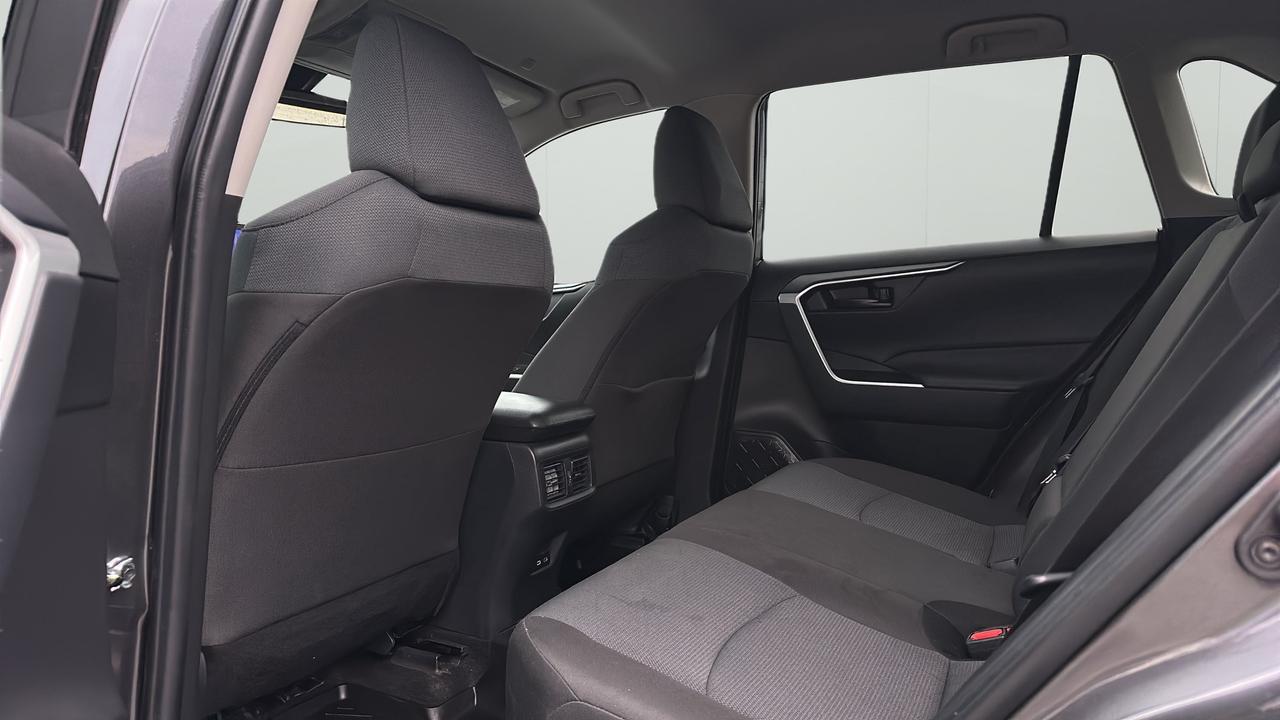 2025 Toyota RAV4 LE AWD Photo