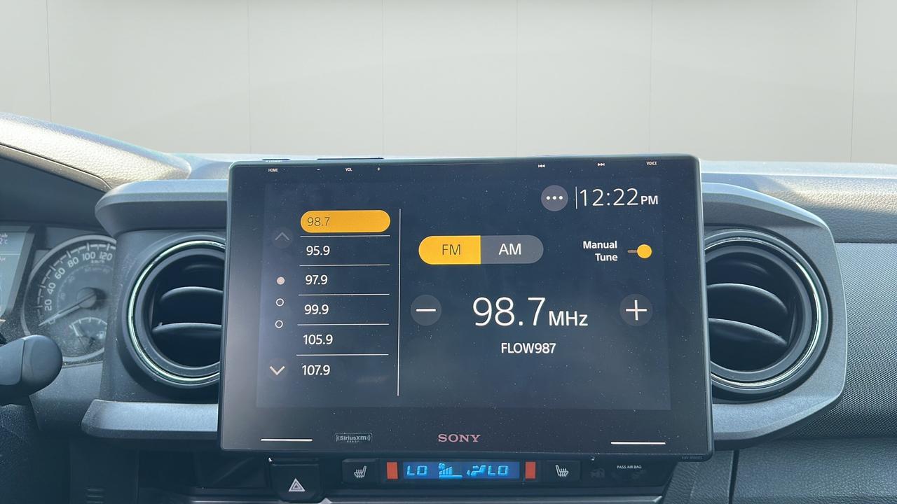 2018 Toyota Tacoma V6 Photo