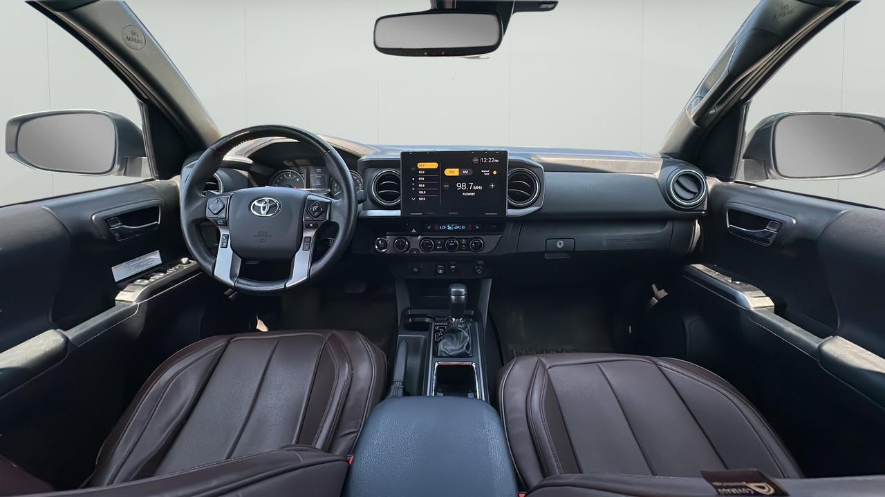 2018 Toyota Tacoma V6 Photo
