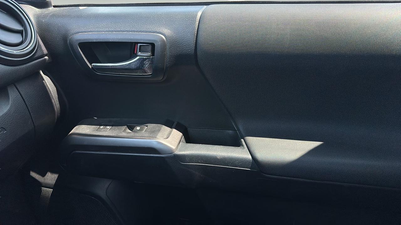 2018 Toyota Tacoma V6 Photo