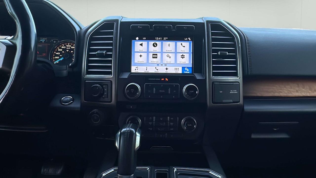 2017 Ford F-150 Limited  Photo