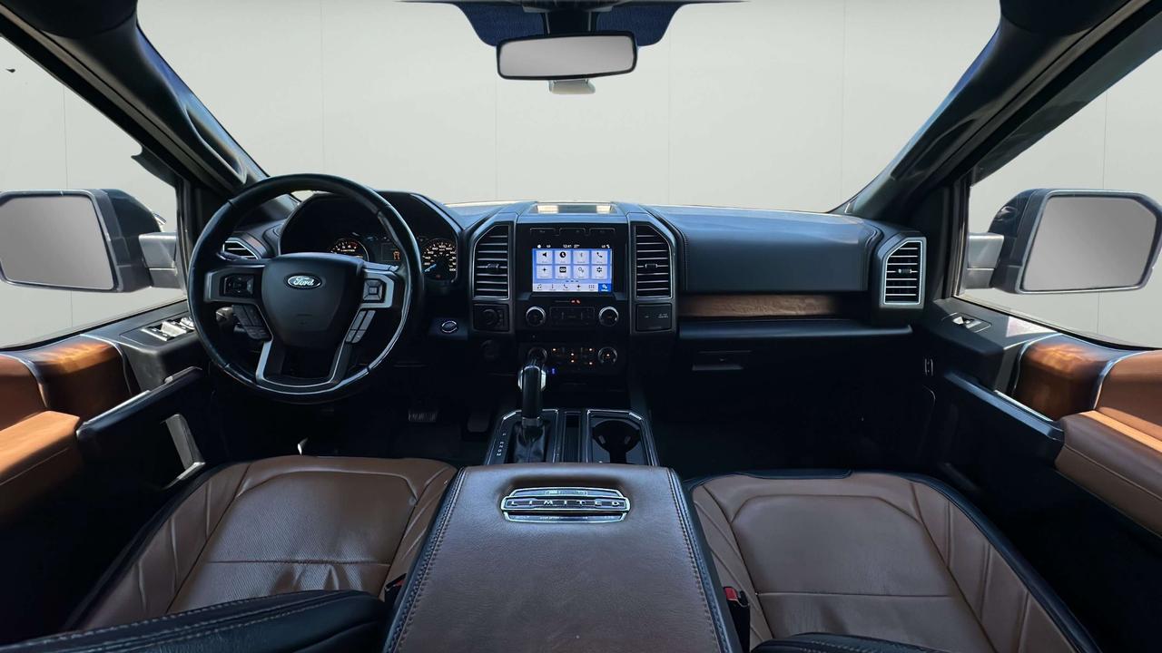 2017 Ford F-150 Limited  Photo