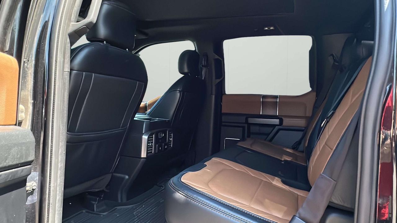 2017 Ford F-150 Limited  Photo