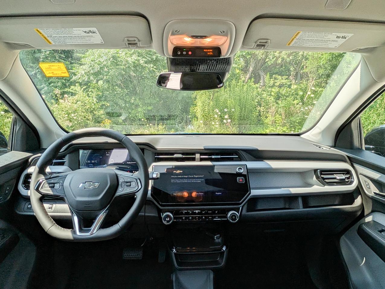 2027 Chevrolet Bolt LT Photo