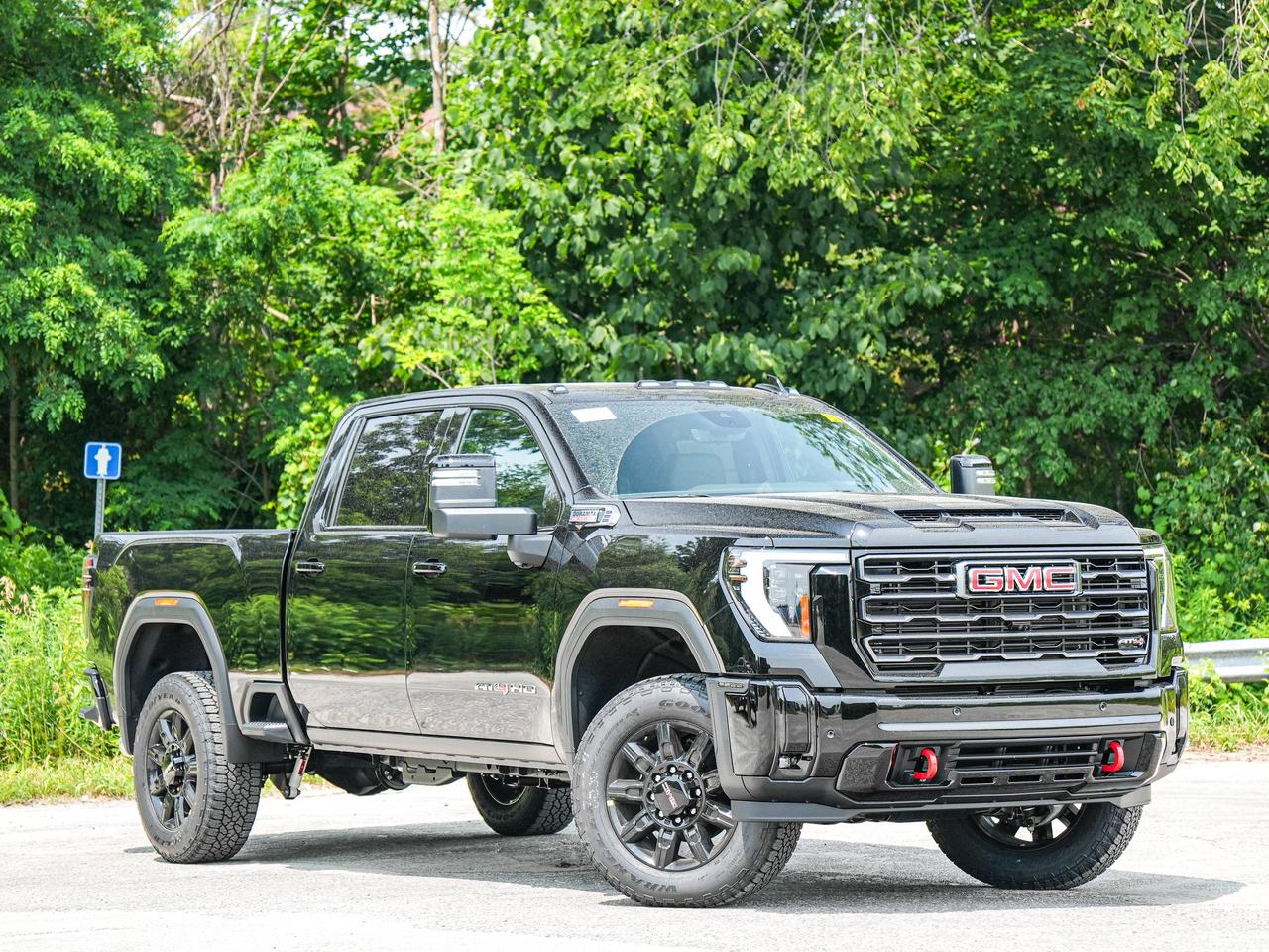 2026 GMC SIERRA 2500HD AT4 Photo5