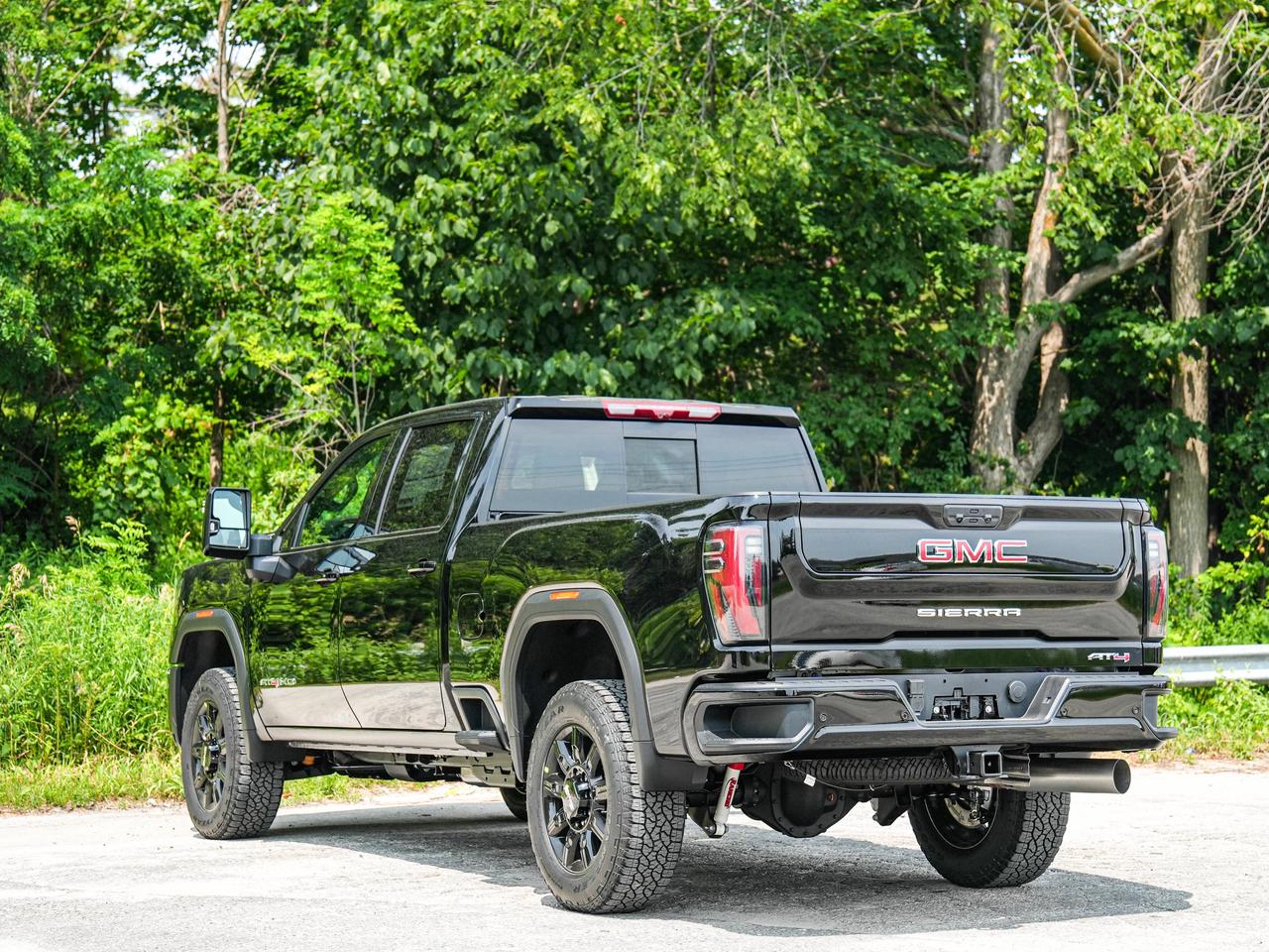 2026 GMC SIERRA 2500HD AT4 Photo