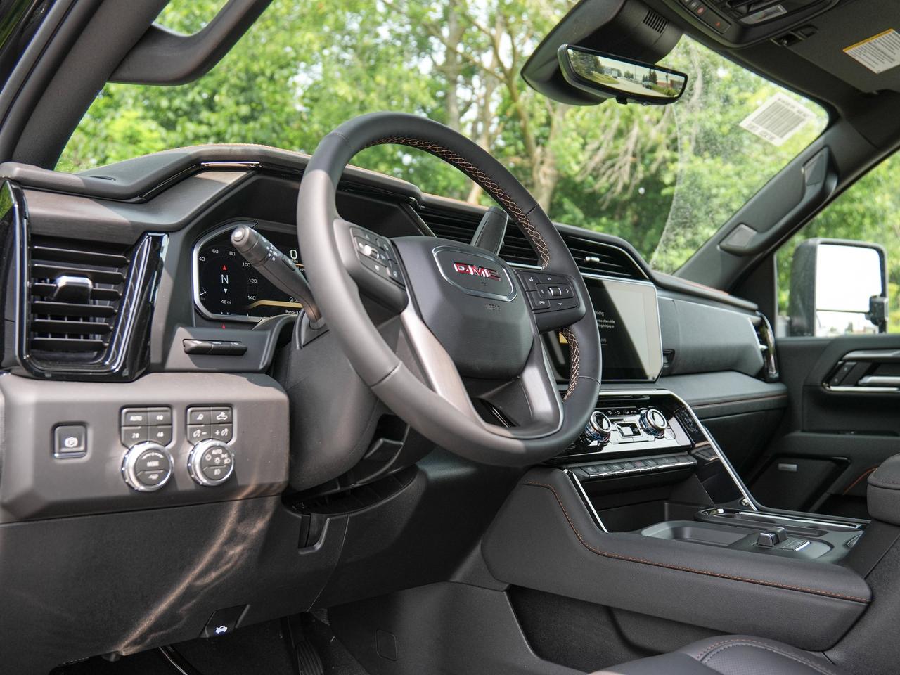 2026 GMC SIERRA 2500HD AT4 Photo