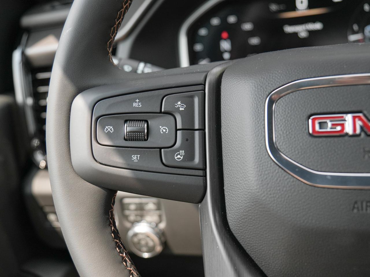 2026 GMC SIERRA 2500HD AT4 Photo