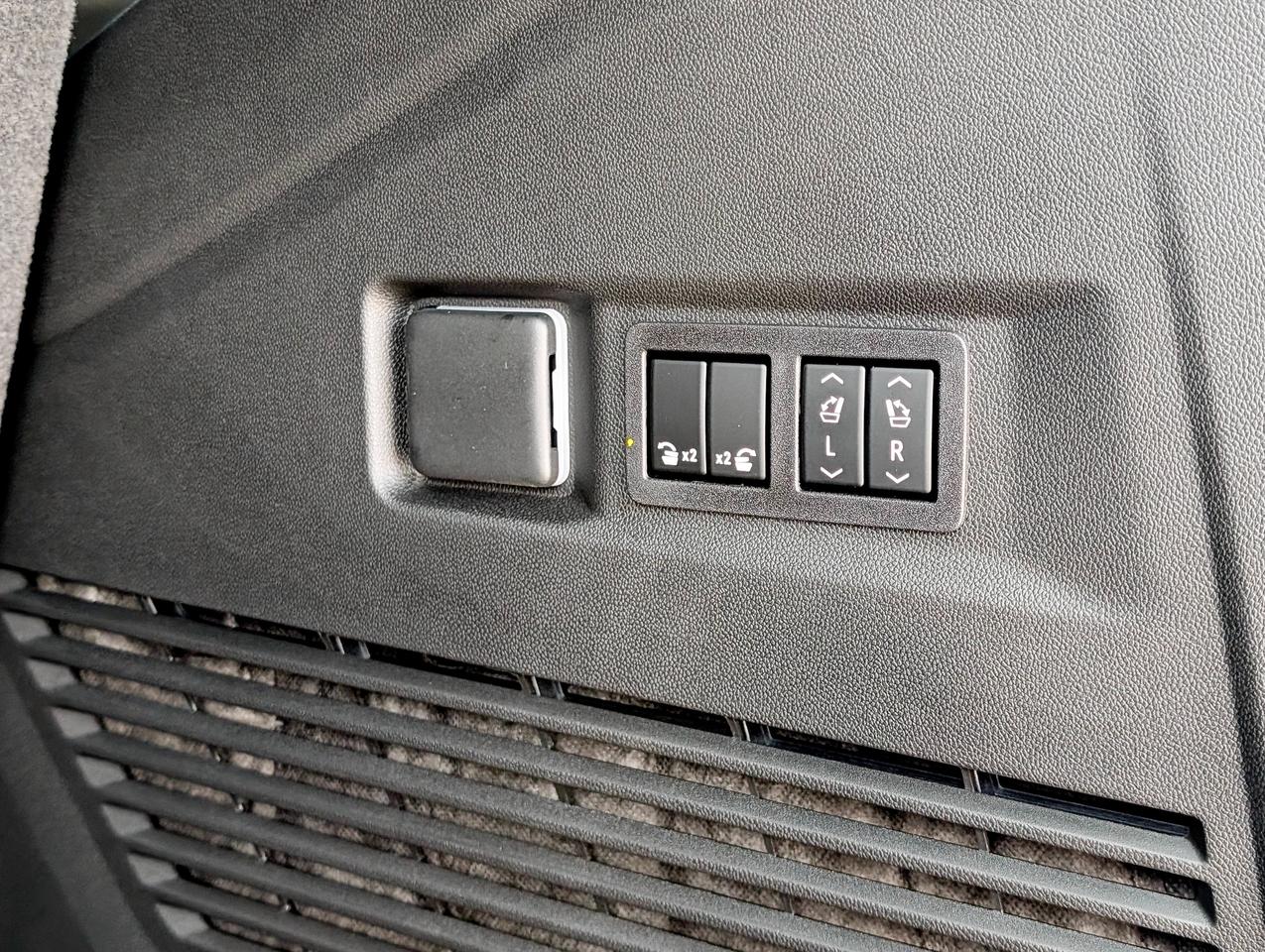 2026 GMC Yukon Denali Photo