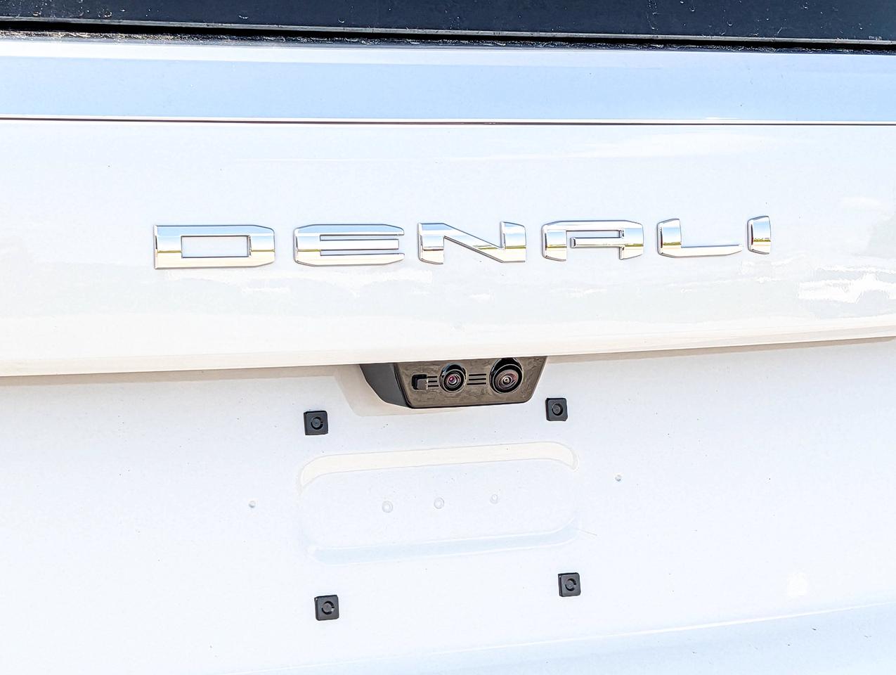 2026 GMC Yukon Denali Photo