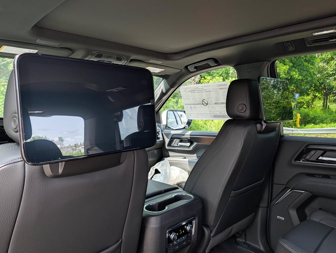 2026 GMC Yukon Denali Photo