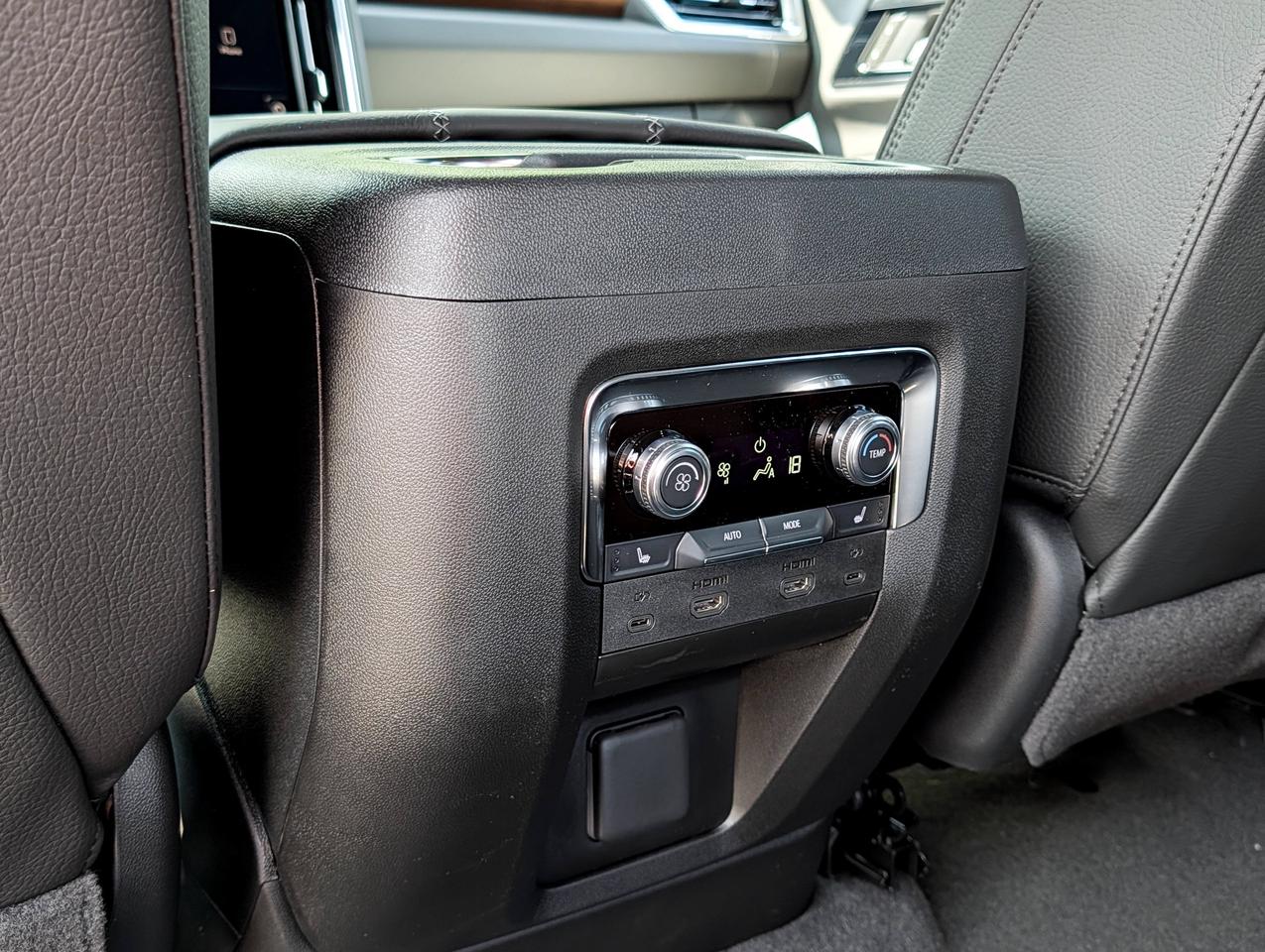 2026 GMC Yukon Denali Photo