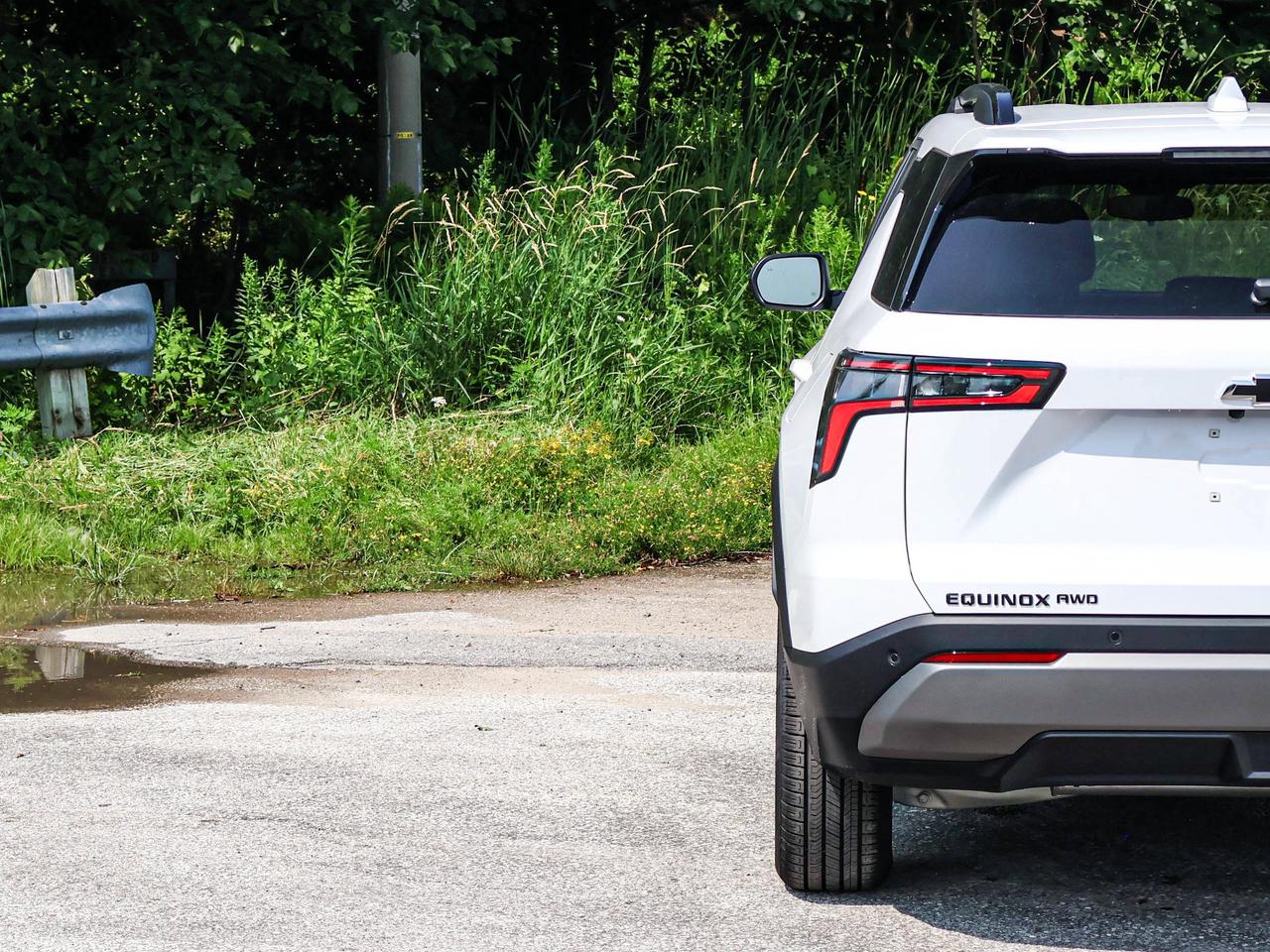 2027 Chevrolet Equinox AWD LT Photo