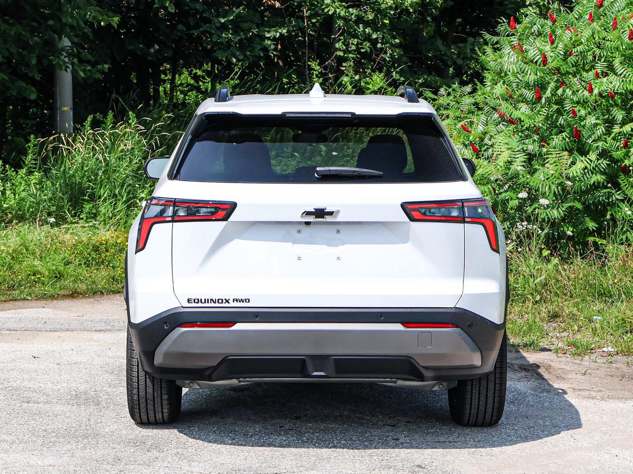 2027 Chevrolet Equinox AWD LT Photo