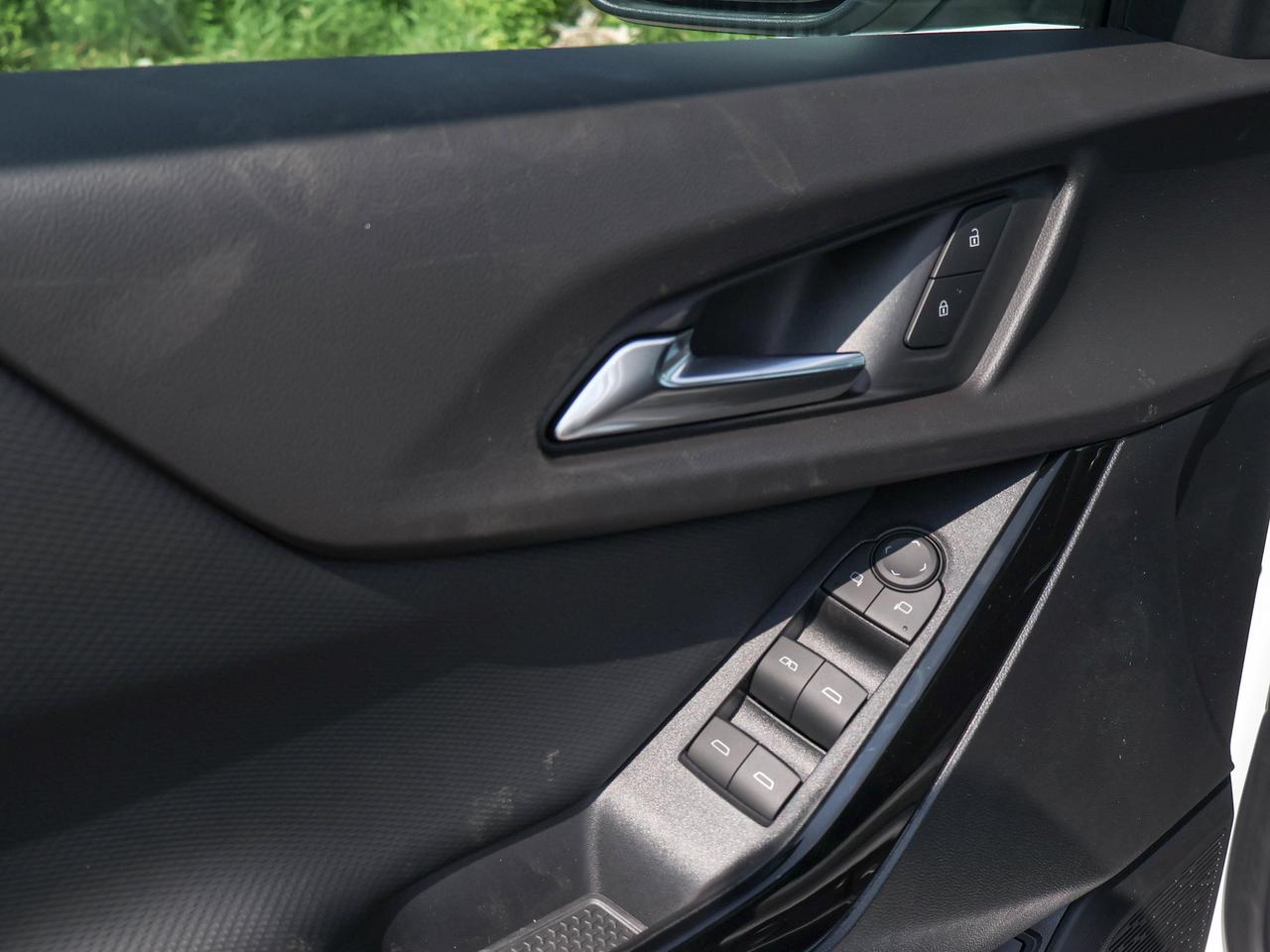 2027 Chevrolet Equinox AWD LT Photo